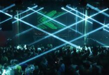 El ritmo en NITSA no para dando la bienvenida a julio de la mano de Eli Brown Una sesión de DJ con láseres en la Sala Apolo, Nitsa Club de Barcelona