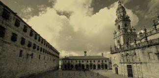 Un festival techno al lado de la catedral de Santiago Beat Club