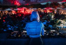 Replay regresa a Fabrik para despedir el verano