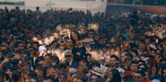 Alexxandra y Héctor Oaks nos llevan a ninguna parte en su última colaboración