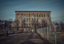 Ostgut Booking, la agencia de artistas de Berghain, anuncia su cierre Ostgut Booking Cierre