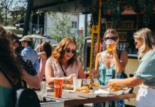 Rita’s Brunch y Depaart se dan un homenaje en el Autocine Madrid Race