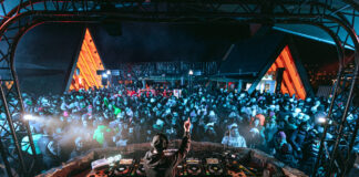 El legendario Fatboy Slim regresa esta temporada a L’Abarset de la mano de Brunch! Electronik