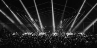 Una Domo histórica celebrada en el día de Andalucía encabezada por Holy Priest y Charlie Sparks