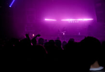 INPUT demuestra el poder de su escena local en una noche de contrastes con Ben Hemsley