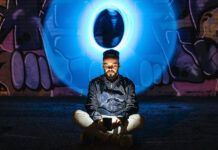 Sightseer deslumbra en Blanco y Negro Music con ‘Chuletón’, su nuevo sencillo junto a Bia Souza sightseer chuleton