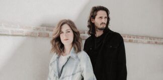 ‘You Know Nothing About War’ es el álbum debut de The Low Flying Panic Attack the low flying panic attack album