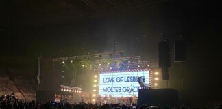 Estuvimos en el concierto de Love of Lesbian: 5000 personas y sin distancias