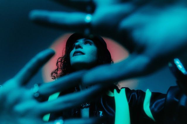 'Sentimental', el álbum que marca un nuevo capítulo en la carrera de Carlita.