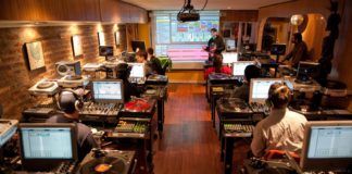 ¿Aprobarán dos DJs profesionales el examen de DJ? examen djs profesionales