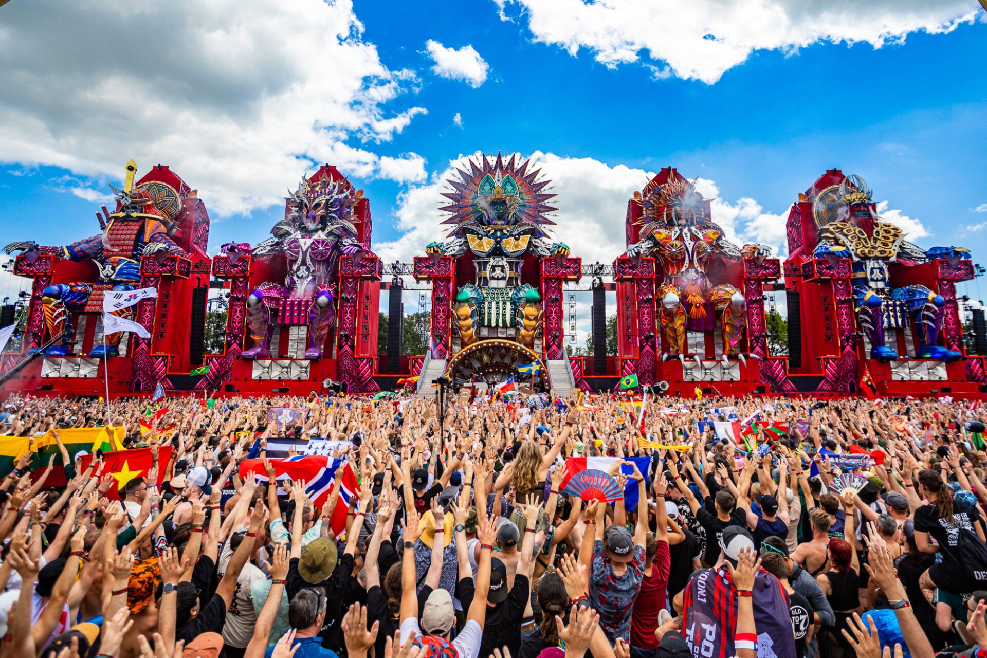 Defqon.1 Weekend Festival 2024 el 20 aniversario perfecto para un