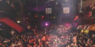 Florida 135 demuestra su versatilidad musical al acoger el exitoso showcase 240 de Adrián Mills, junto a Héctor Oaks y Andrés Campo