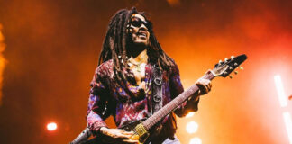 Lenny Kravitz firma con su carismático rock el cuarto sold out de Icónica Santalucía Sevilla Fest lenny kravitz icónica