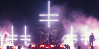Marilyn Manson desafía al calor y al fútbol a base de metal en Icónica Santalucía Sevilla Fest marilyn manson iconica