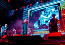 Madness convierte la Plaza de España en su teatro particular madness iconica santalucia sevilla fest