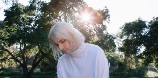 Porter Robinson nos ilumina con ‘Something Comforting’ porter robinson something comforting