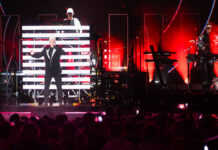 Pet Shop Boys plasman con maestría su mundo artístico en Icónica Santalucía Sevilla Fest pet shop boys iconica