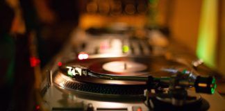 Top 10 DJs que marcaron época en España TOP 10 DJs que marcaron época en España