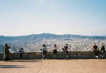 Descubre la última edición de Mostra 2025: cuatro días de música envolvente, descubrimientos y comunidad FESTIVAL DE BARCELONA PARA BARCELONA